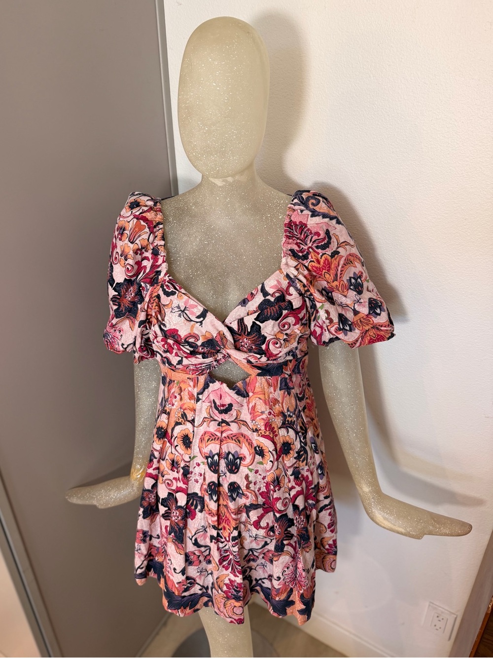 House of Harlow 1960 Linen Pink Paisley Floral Puff Sleeve Lined Dress. Size 10